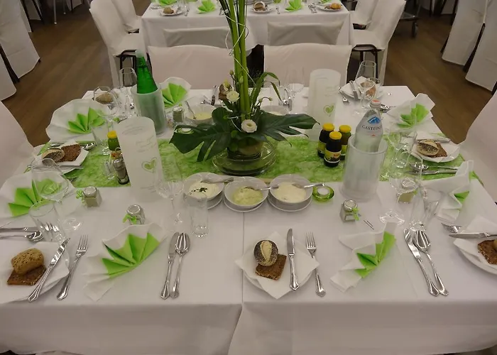 Hotel Wirt Im Feld Steyr