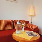 فندق Wirt Im Feld 3*