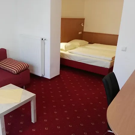 Wirt Im Feld Hotel 3*