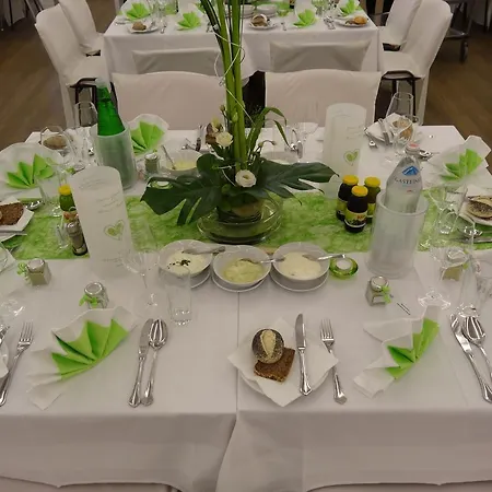 Hotel Wirt Im Feld Steyr