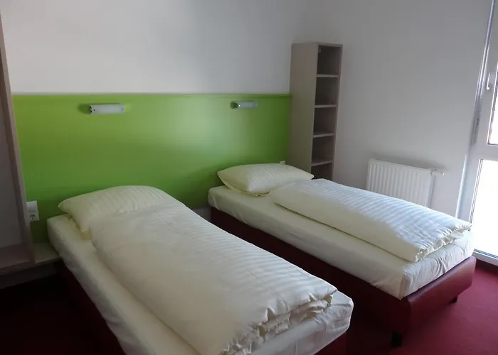 Wirt Im Feld ستير