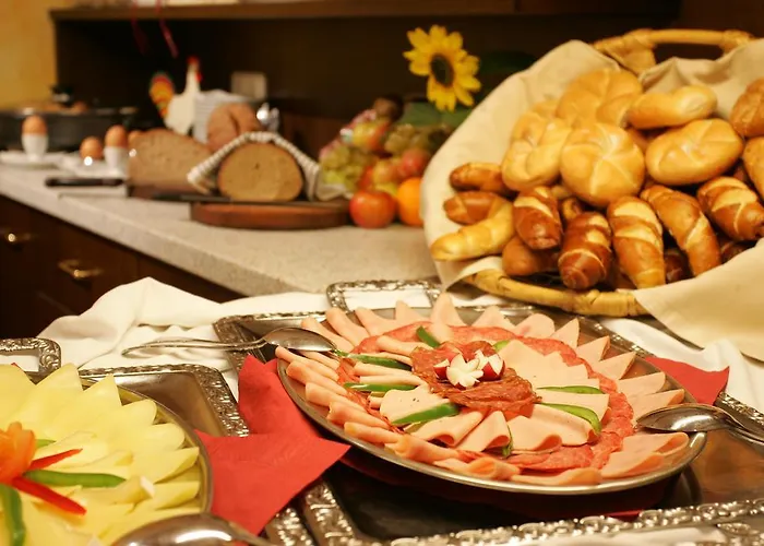 فندق Wirt Im Feld 3*