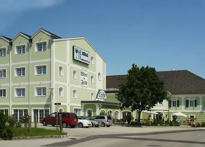 Wirt Im Feld فندق